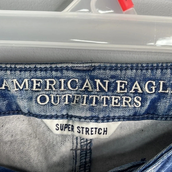 AMERICAN EAGLE Super Stretch Jogger Jeans Blue Medium Wash *As Is* Size 4 - Picture 7 of 13